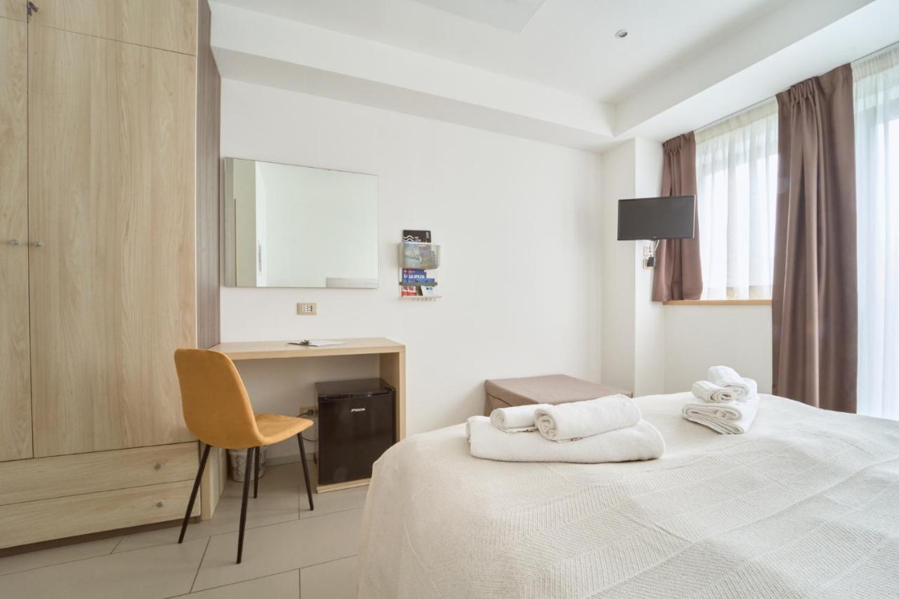 Firmafede Guest House Sarzana Exterior photo